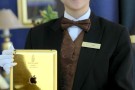 L’hotel di lusso Burj Al Arab a Dubai offre iPad in oro a 24-Carati L’hotel di lusso Burj Al Arab a Dubai offre iPad in oro a 24-Carati