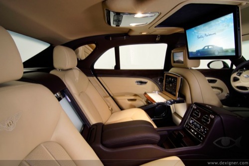 Una Bentley con supporto ad iPad integrato