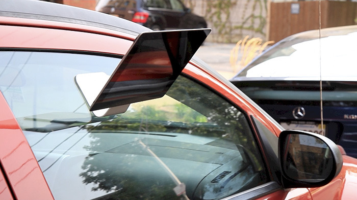 Slope-iPad-stand-car-001